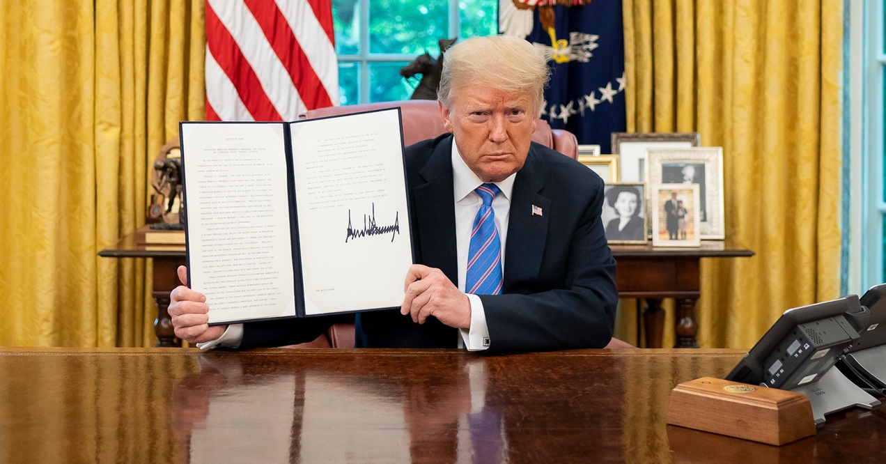 Trump policy signature, on the climate and the environment (2025).